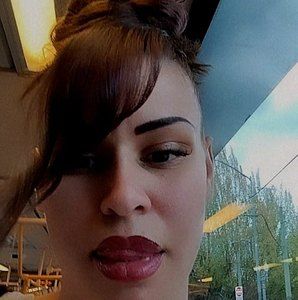 Meet your Posher, Mya